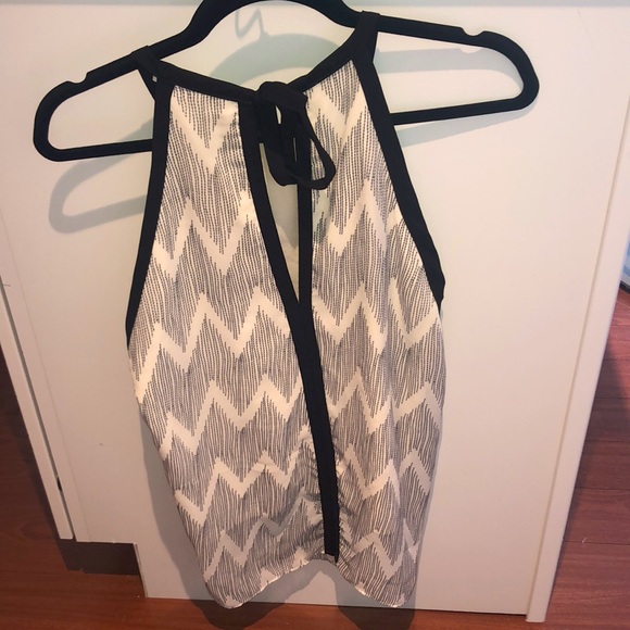 Top - Picture 3 of 4